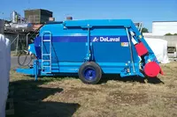 Горизонтальный прицепный кормосмеситель DeLaval MW