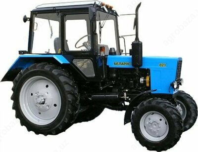 TRAKTOR BELARUS 1221.2