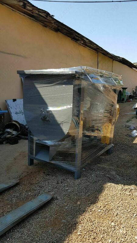 Корм мешалка для комбикорм