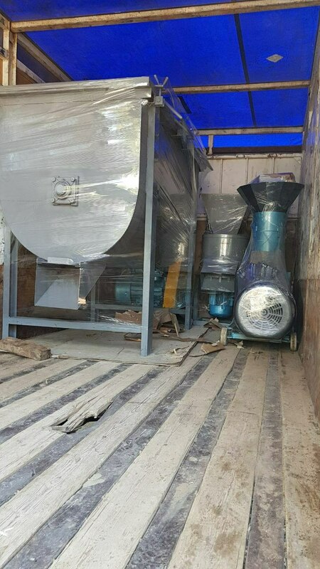 Корм мешалка для комбикорм