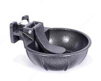 Qoramollar suv ichish uchun mo'ljallangan idishlar