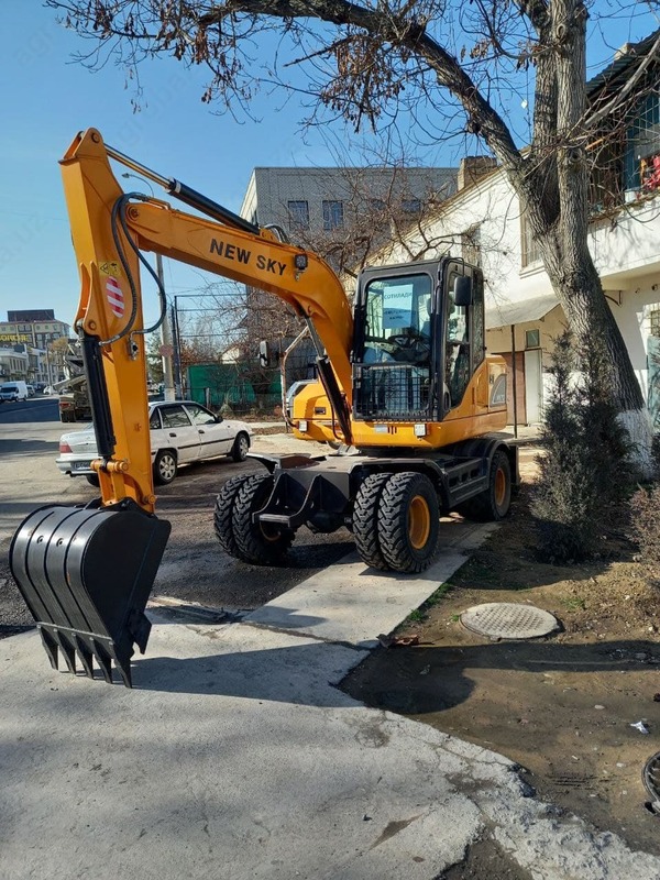 Мини колёсный экскаватор NK70