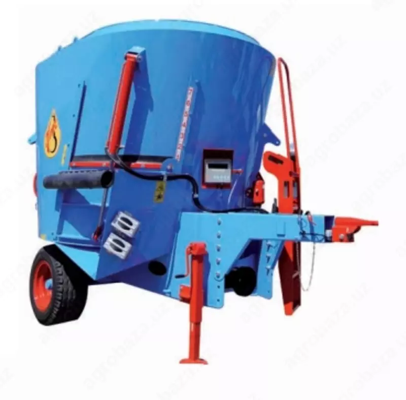 Вертикальный кормосмеситель-кормораздатчик V