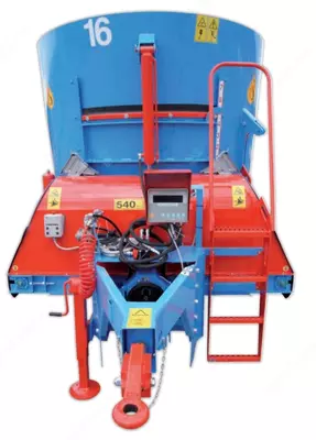 Вертикальный кормосмеситель-кормораздатчик V