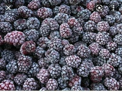 Muzlatilgan blackberry