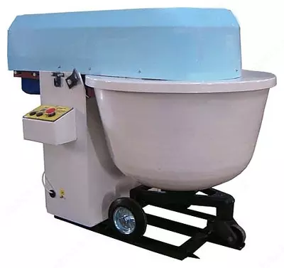 Hamir ko'tarilgich shkafi shisha bilan eshiklar