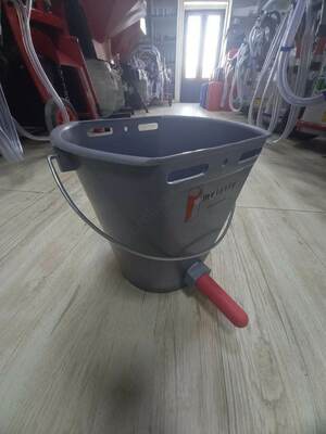 Buzoqlar uchun paqir