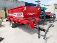 4 m3- tonnalik organik o'g'it sepuvchi texnika.