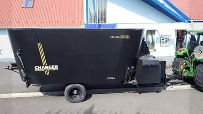 YEM TARQATISH MASHINASI КОРМОРАЗДАТЧИК