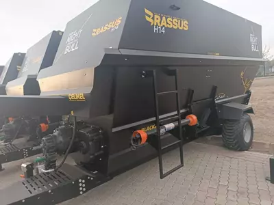 YEM TARQATISH MASHINASI КОРМОРАЗДАТЧИК