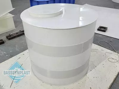 Suv uchun 1m3, tonna plastik eko-yomkost (sig'im), bak, rezervuar