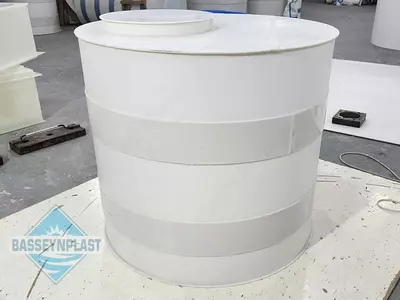 Suv uchun 1m3, tonna plastik eko-yomkost (sig'im), bak, rezervuar