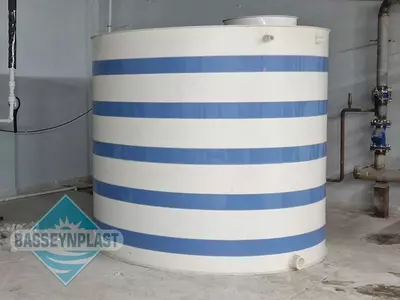 Suv uchun 8m3, tonna polipropilen eko-yomkost, sig'im, bak, rezervuar