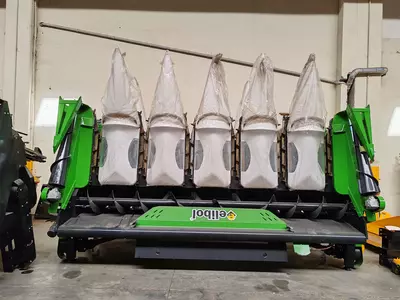 6 - рядная кукурузная жатка Elibol